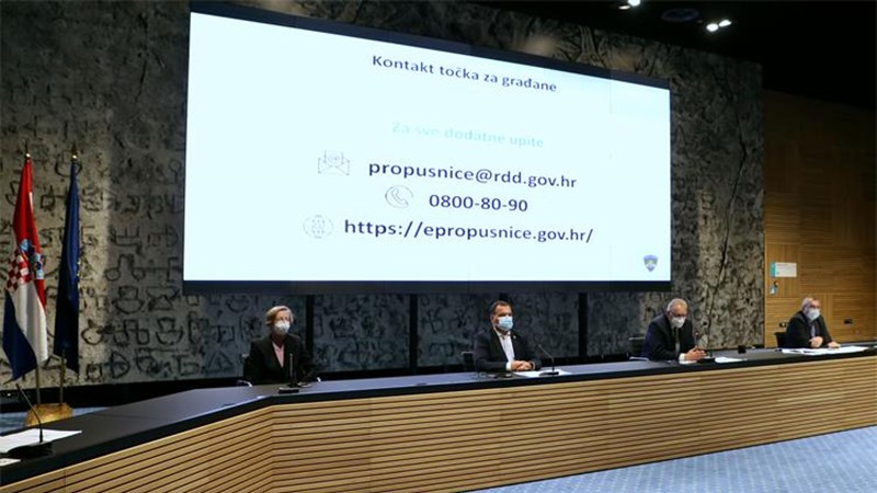 Uvodi se zabrana napuštanja županije mjesta prebivališta, na privatnim okupljanjima najviše 10 ljudi iz dva kućanstva